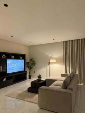 Sunrise Luxury Two Bedroom Apartment